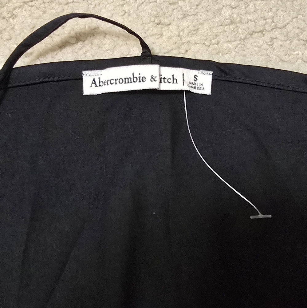 Abercrombie brand new satin body, size small